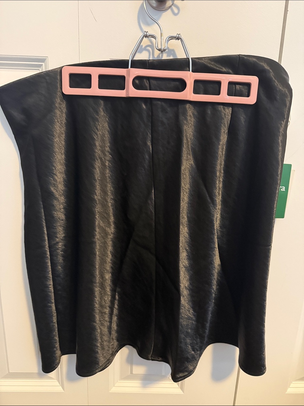 HALARA Black Satin-Look A-Line Skirt